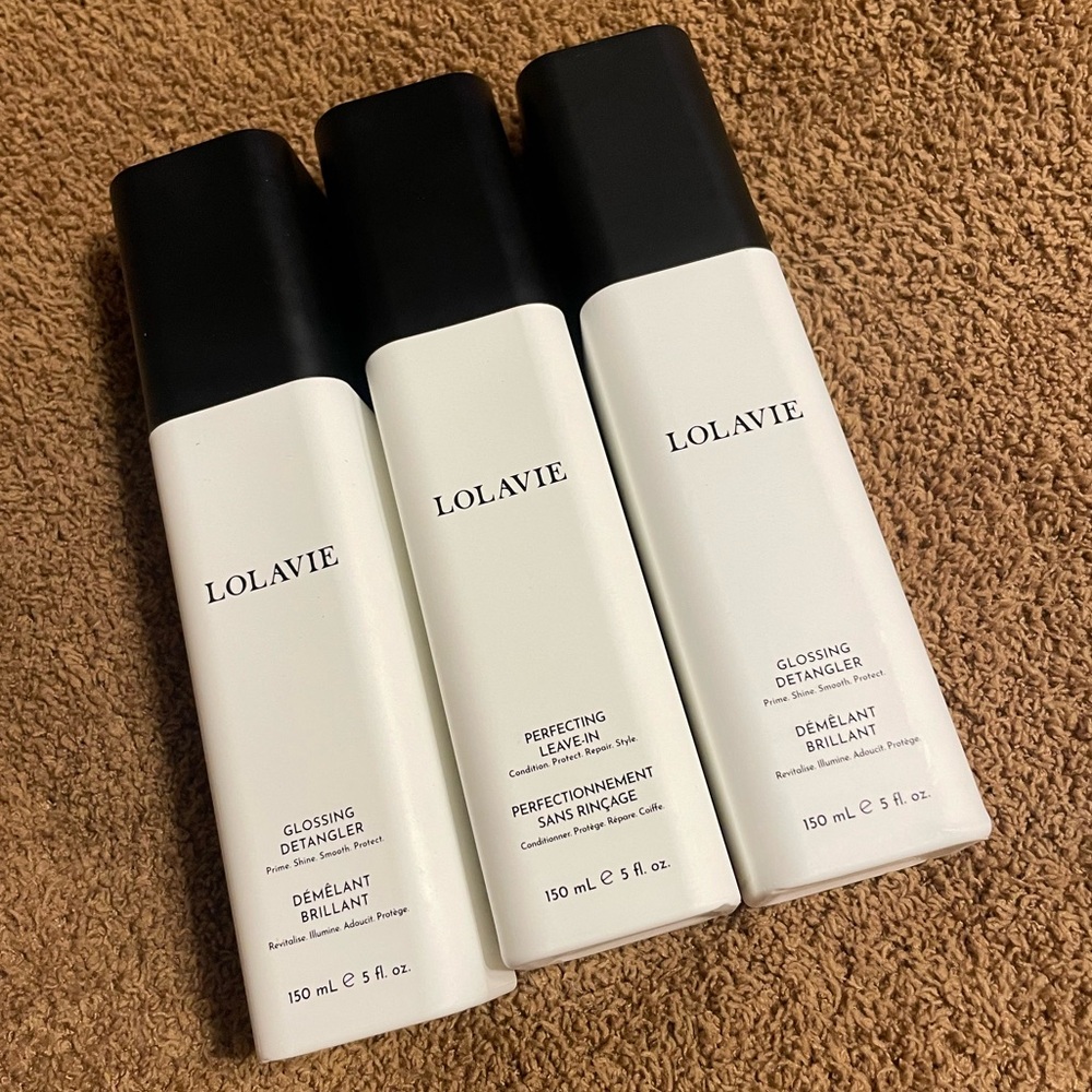 Lolavie Glossing Detangler Perfecting Leave-In